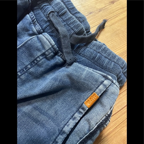 💥💥LOT OF 5 💥💥BOYS SIZE 8-10 MEDIUM - Picture 2 of 15